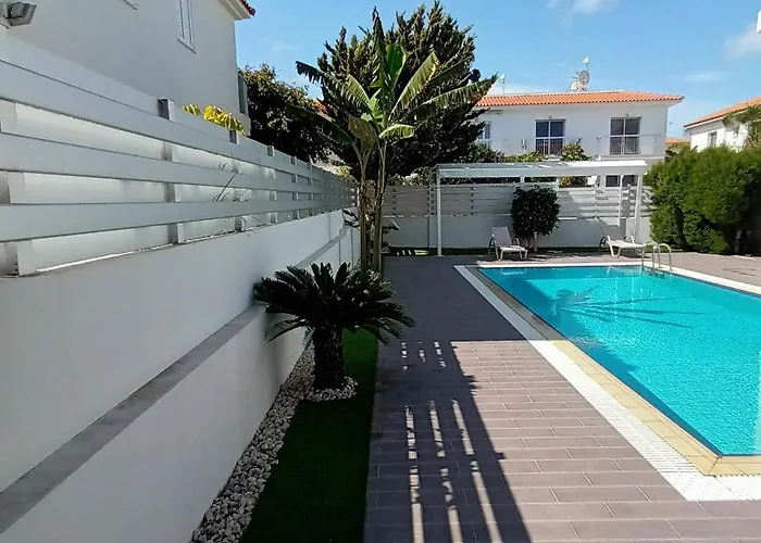 Aleksandar ヴィラ